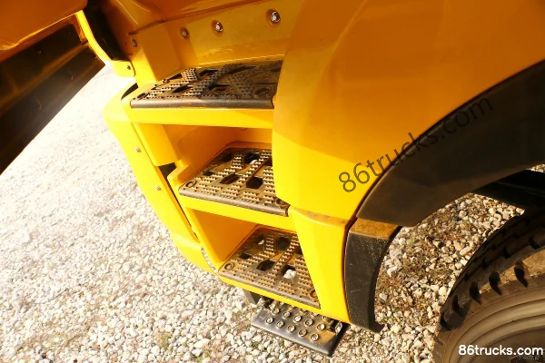 JAC Gallop K3X Lightweight Version 340hp 8X4(12 wheels) 5.6m Dump Truck Cab (2) | 86Trucks