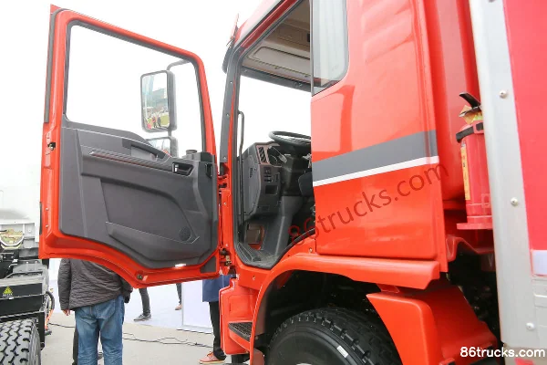 SHACMAN Commercial Vehicle Xuande E6 18T 4X2(6 wheels) 7.75m Single Row Cab Pure Electric Cargo Truck 217.2kWh Interior (1) | 86Trucks