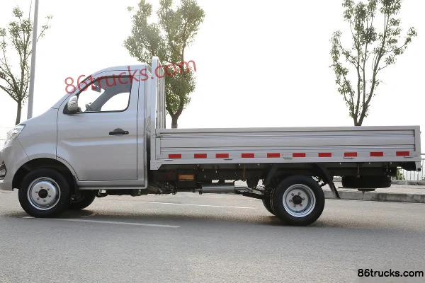 Changan Kuayue King X1 Comfort 1.2L 88hp 4X2(6 wheels) 3.05m Single Row Flatbed Mini Truck Exterior (3) | 86Trucks