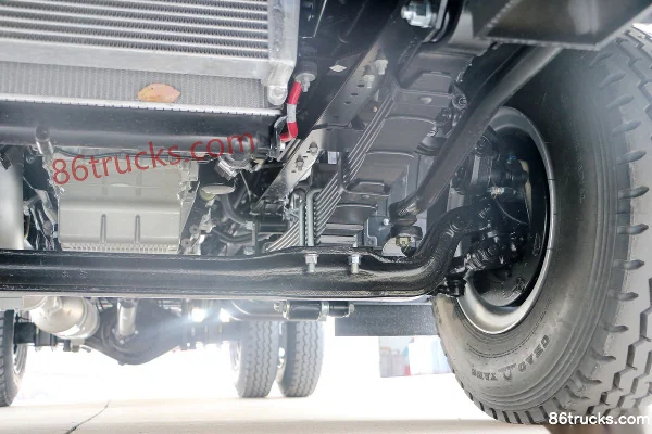 JAC Shuailing Q6 152 ch 4X2(6 roues) camion frigorifique simple cabine 4,015 m Châssis (3) | 86Trucks