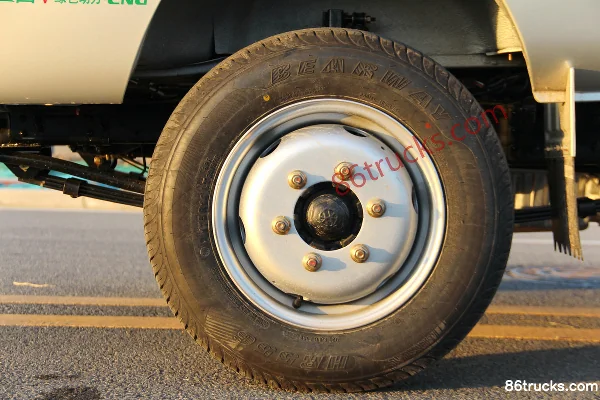 Tangjun Ouling Sailing F3 1.5L 108hp 4X2(6 wheels) gasoline/CNG 3.08m single-row flatbed micro truck Chassis (3) | 86Trucks
