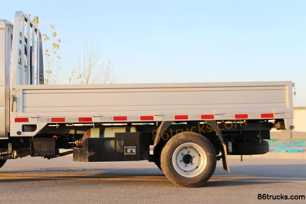 Tangjun Ouling Sailing F3 1.5L 108hp 4X2(6 wheels) gasoline/CNG 3.08m single-row flatbed micro truck Body (1) | 86Trucks