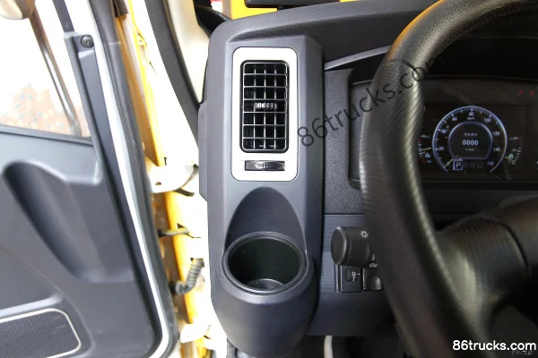 SHACMAN Commercial Vehicle Xuande E9 4.5T 4.1m Single Row Pure Electric Refrigerated Truck 91.1kWh 4X2(6 wheels) Cab (3) | 86Trucks