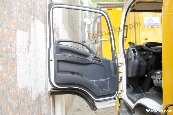 SHACMAN Commercial Vehicle Xuande E9 4.5T 4.1m Single Row Pure Electric Refrigerated Truck 91.1kWh 4X2(6 wheels) Cab (2) | 86Trucks