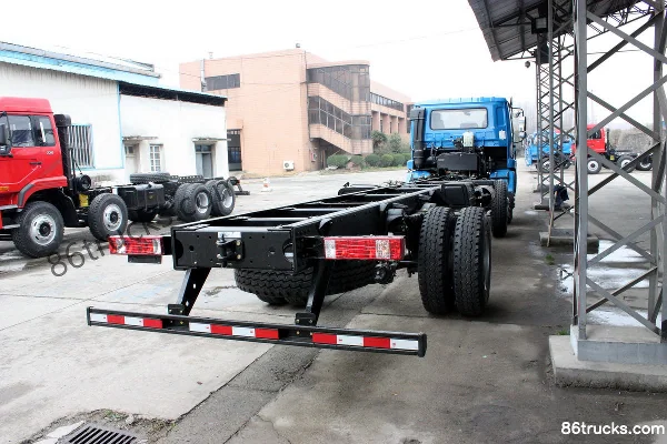 XCMG Ruilong Heavy Truck 260 hp 6X2(8 wheels) Stake Truck Exterior (2) | 86Trucks