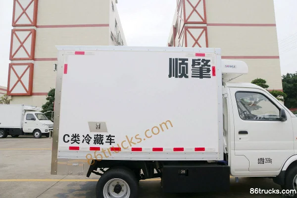 Shunzhao 3T 2.4m single-row pure electric refrigerated truck Changan chassis 43.72kWh 4X2(6 wheels) Body (1) | 86Trucks