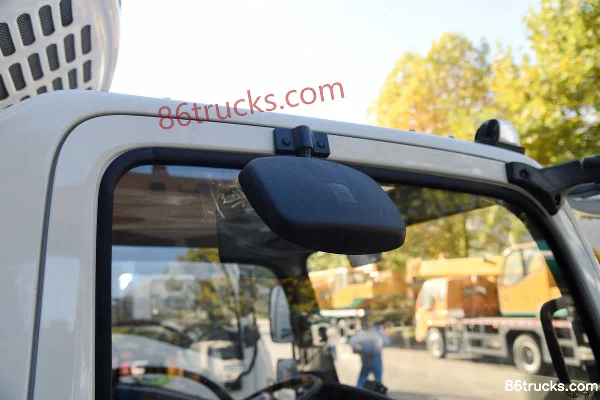 Senyuan SE4 4.5T 4m Single Row Pure Electric Refrigerated Truck 4X2(6 wheels) Exterior (3) | 86Trucks