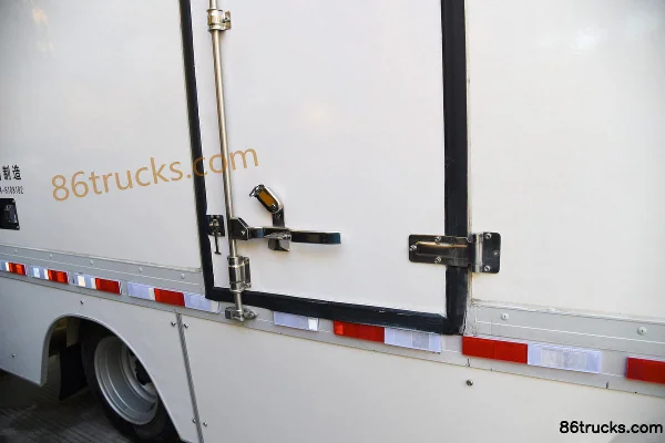 Senyuan SE7 7.5T 4.1m Single Row Pure Electric Refrigerated Truck 4X2(6 wheels) Body (2) | 86Trucks