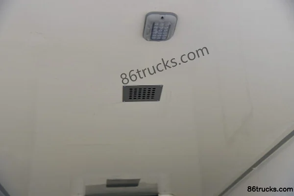 Senyuan SE4 4.5T 4.04m single-row pure electric box light truck 4X2(6 wheels) Chassis (3) | 86Trucks