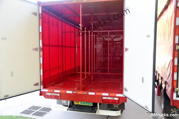 Senyuan SE7 7.49T 4.08m single-row pure electric curtain box light truck 96.77kWh 4X2(6 wheels) Body (3) | 86Trucks