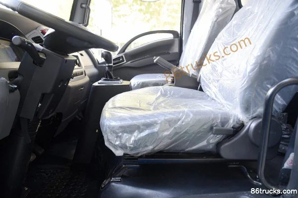 Senyuan SE7 7.49T 4.13m single-row pure electric wing-opening box light truck 4X2(6 wheels) Interior (2) | 86Trucks