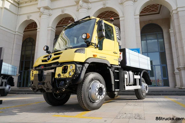 Mercedes-Benz Unimog U423 231hp 4X4(6 wheels) Road-Rail Dual Purpose Truck Exterior (3) | 86Trucks