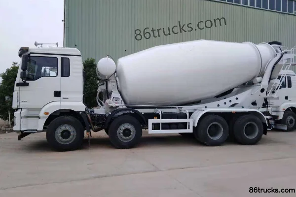 SHACMAN Delong New M3000 Lightweight Version 340 hp 8X4(12 wheels) 7.98 m³ Concrete Mixer Truck Exterior (3) | 86Trucks
