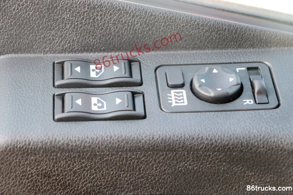 FAW Jiefang Qingdao JH6 Heavy Truck Leading Edition Four Seasons 500 hp 6X4(10 wheels) Tractor Truck Cab (3) | 86Trucks