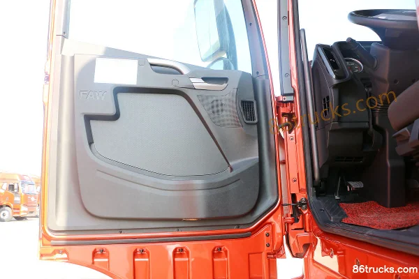 FAW Jiefang Qingdao JH6 Heavy Truck Leading Edition Four Seasons 500 hp 6X4(10 wheels) Tractor Truck Cab (1) | 86Trucks