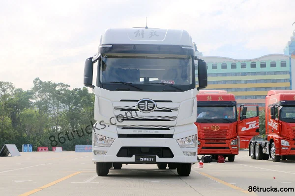 FAW Jiefang J7 heavy truck 550hp 4X2(6 wheels) AMT automatic tractor truck (with hydraulic retarder) Exterior (2) | 86Trucks