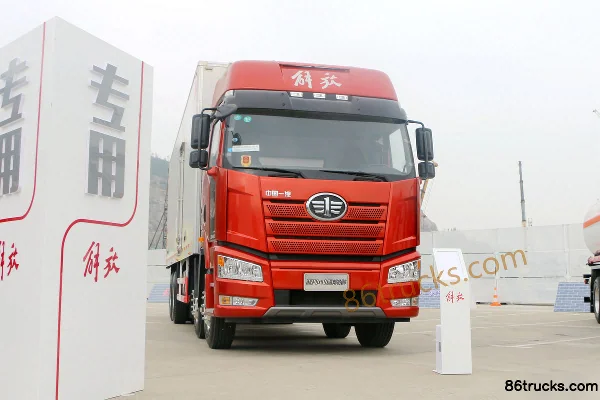 FAW Jiefang nouveau J6P camion lourd 420 ch 8X4(12 roues) camion frigorifique 9,6 m (marque Hongtianniu) Extérieur