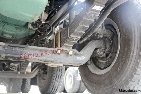 FAW Jiefang J6L Lightweight Version 320 hp 8X4(12 wheels) Concrete Mixer Truck Chassis (3) | 86Trucks
