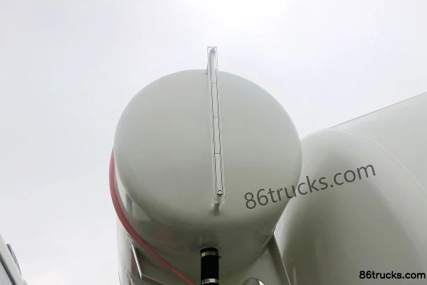 FAW Jiefang J6L Lightweight Version 320 hp 8X4(12 wheels) Concrete Mixer Truck Body (2) | 86Trucks