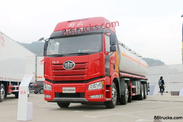 Suizhou Lishen Suizhou Lishen FAW Jiefang chassis fuel tanker truck