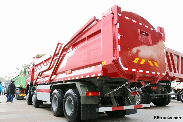 Sinotruk HOWO 440 ch 8X4(12 roues) 6,5 m camion benne Extérieur (2) | 86Trucks