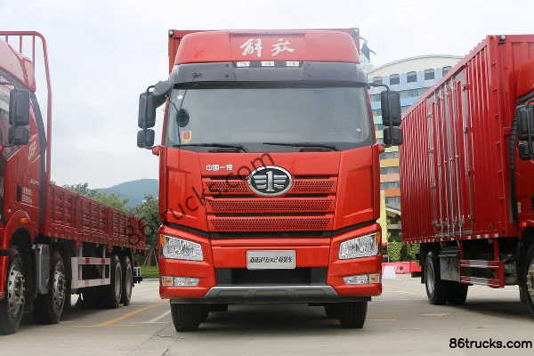 FAW Jiefang nouveau J6P poids lourd version qualité-prix 240 ch 6X2(8 roues) camion porteur fourgon 9,65 m Extérieur (2) | 86Trucks