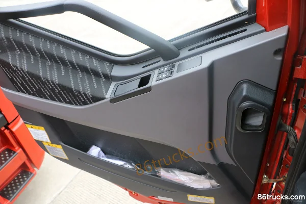 FAW Jiefang nouveau J6P poids lourd version qualité-prix 240 ch 6X2(8 roues) camion porteur fourgon 9,65 m Cabine (3) | 86Trucks