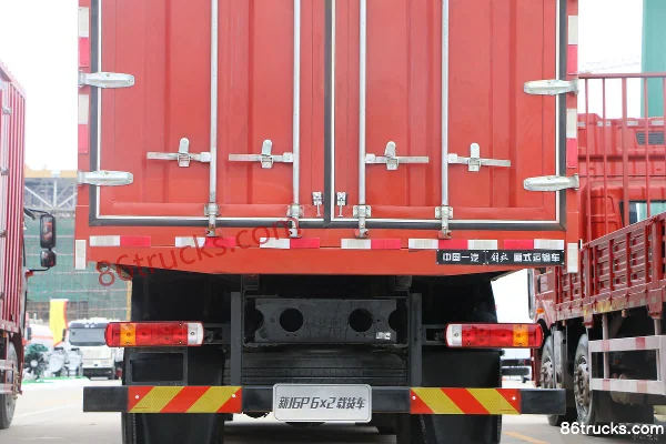 FAW Jiefang nouveau J6P poids lourd version qualité-prix 240 ch 6X2(8 roues) camion porteur fourgon 9,65 m Carrosserie (1) | 86Trucks