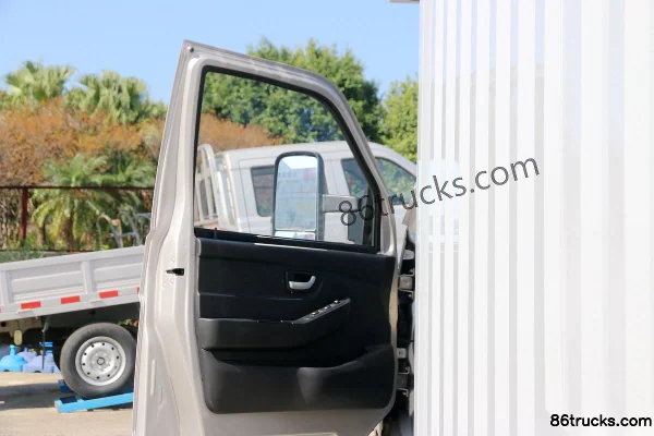 Changan Kuayue King X5 PLUS Standard 116hp 4X2(6 wheels) 3.585m Single Row Van Light Truck (6-speed) Cab (1) | 86Trucks