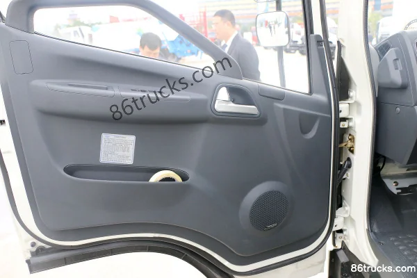 FAW Jiefang J6F 4.5T 4.21m single-row pure electric van light truck 82.43kWh 4X2(6 wheels) Interior (1) | 86Trucks