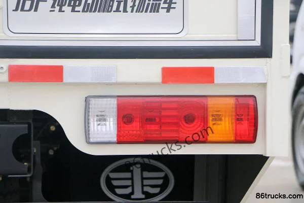 FAW Jiefang J6F 4.5T 4.21m single-row pure electric van light truck 82.43kWh 4X2(6 wheels) Body (3) | 86Trucks