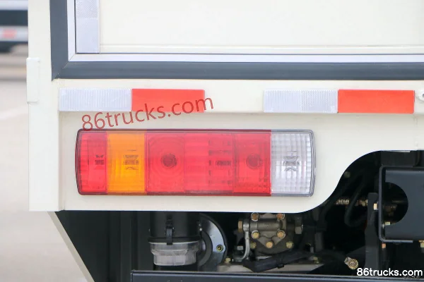 FAW Jiefang J6F 4.5T 4.21m single-row pure electric van light truck 82.43kWh 4X2(6 wheels) Body (2) | 86Trucks