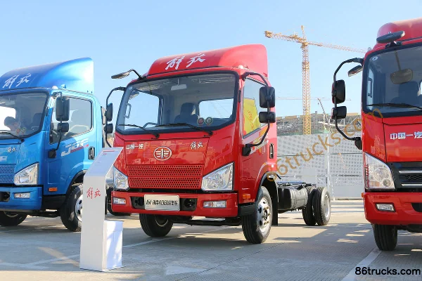 FAW Jiefang J6F 130hp 4X2(6 wheels) 4.16m Single Row Van Light Truck Chassis Exterior (3) | 86Trucks