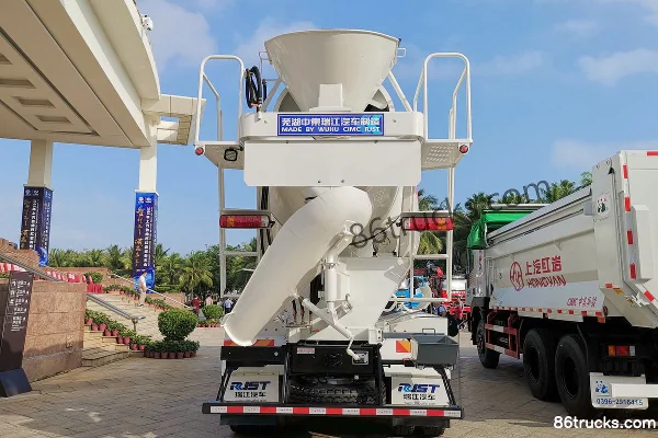 SAIC Hongyan Genlyon M500 320 hp 8X4(12 wheels) 7.75 m³ concrete mixer truck (HY300S rear axle) Exterior (3) | 86Trucks