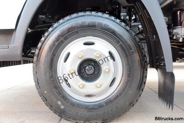 Sinotruk HOWO Hanjiang 170 hp 4X2(6 wheels) 4.1 m refrigerated truck (China VI) Chassis (2) | 86Trucks