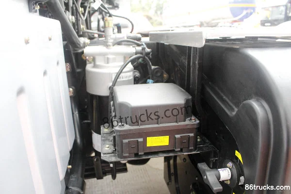Foton Auman EST-A 6 Series Heavy Truck 2019 Model 510hp 6X4(10 wheels) AMT Automatic Tractor Truck Chassis (1) | 86Trucks