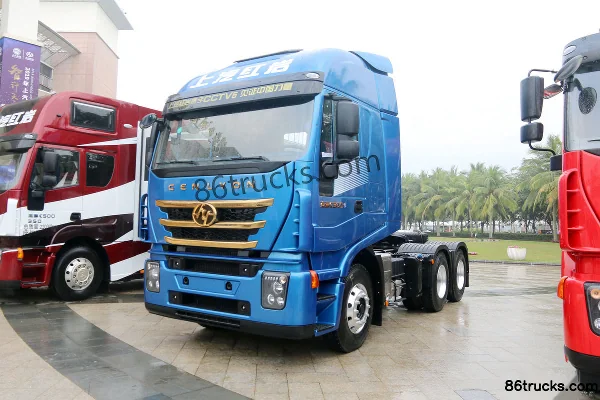 SAIC Hongyan Genlyon C500 Heavy Truck Standard Load Edition 560 hp 6X4(10 wheels) Tractor Truck Exterior (3) | 86Trucks