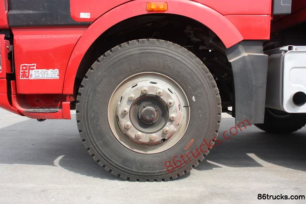 FAW Jiefang J6M Heavy Truck Standard Load 280hp 8X4(12 wheels) 9.5m Van Truck Chassis (1) | 86Trucks