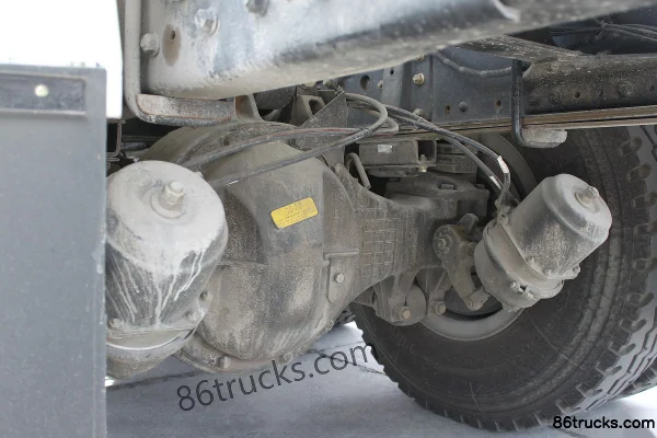 FAW Jiefang J6P 350hp 6X4(10 wheels) Concrete Mixer Truck (Flat Roof Cab) Chassis (3) | 86Trucks
