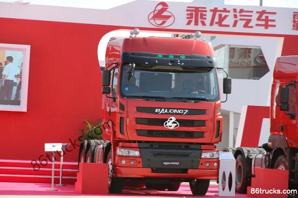 Dongfeng Liuqi Chenglong M7C Heavy Truck 450 hp 6X4(10 wheels) Tractor Truck (Cummins) (LZ4250) Exterior (3) | 86Trucks