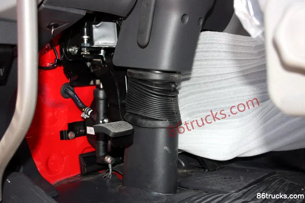 Dongfeng Nissan Diesel Youdishi heavy truck 390 hp 6X4(10 wheels) tractor truck (full floating high-top cab) (2) | 86Trucks
