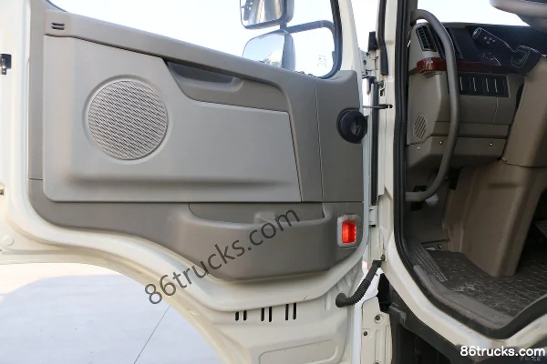 Dayun E8 camion lourd 476 ch 6X4(10 roues) tracteur routier électrique pur 290.61kWh Cabine (1) | 86Trucks