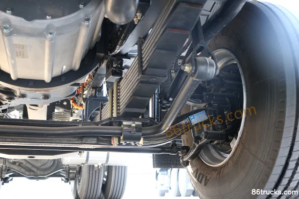 Dayun E8 camion lourd 476 ch 6X4(10 roues) tracteur routier électrique pur 290.61kWh Châssis (3) | 86Trucks