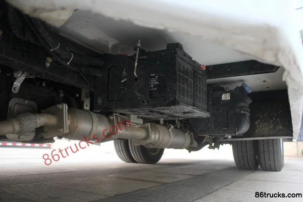 Feidi DX 102hp 4X2(6 wheels) Single Row RV Chassis (3) | 86Trucks