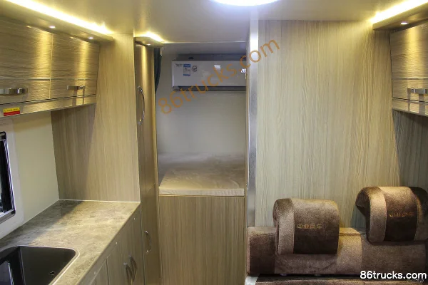 Feidi DX 102hp 4X2(6 wheels) Single Row RV Body (1) | 86Trucks
