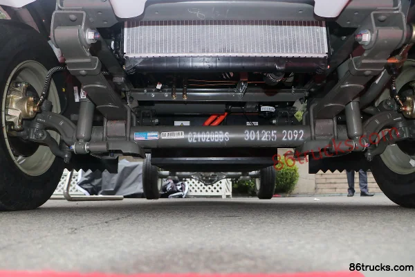 Sinotruk Ace Yishi 2.5T 4X2(6 wheels) 3.3m Single Row Electric Micro Truck Chassis 53kWh (1) | 86Trucks
