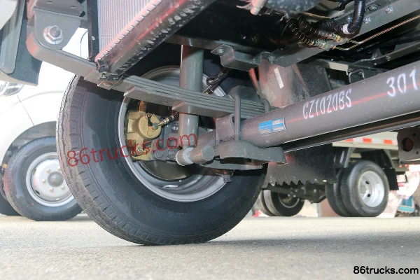 Sinotruk Wangpai W1 2.2L 112 hp 4X2(6 wheels) Gasoline 2.6m dump truck Chassis (3) | 86Trucks