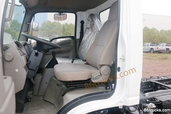 Qiling Auto H300 116hp 4X2(6 wheels) 4.125m Single Row Van Light Truck (Medium Body) Cab (3) | 86Trucks