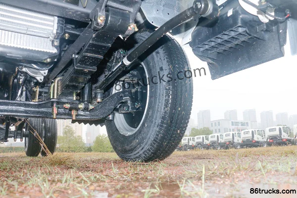 Qiling Auto H300 116hp 4X2(6 wheels) 4.125m Single Row Van Light Truck (Medium Body) Chassis (3) | 86Trucks