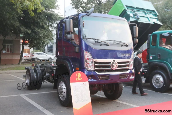 Sinotruk Jieshi 140hp 4X4(6 wheels) Dump Truck Exterior
